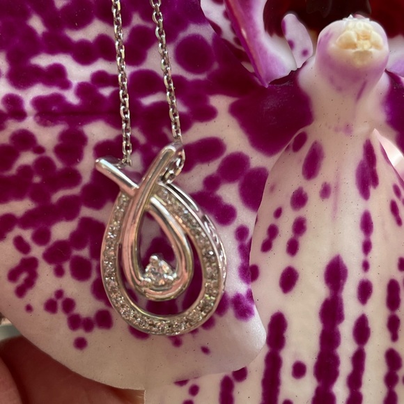 0.16ct. Diamond Pendant Sterling Silver Chain - Picture 5 of 13